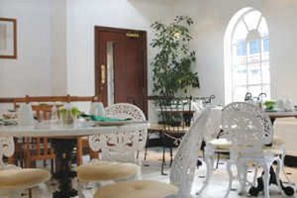Kings Paget Hotel West Drayton  Экстерьер фото