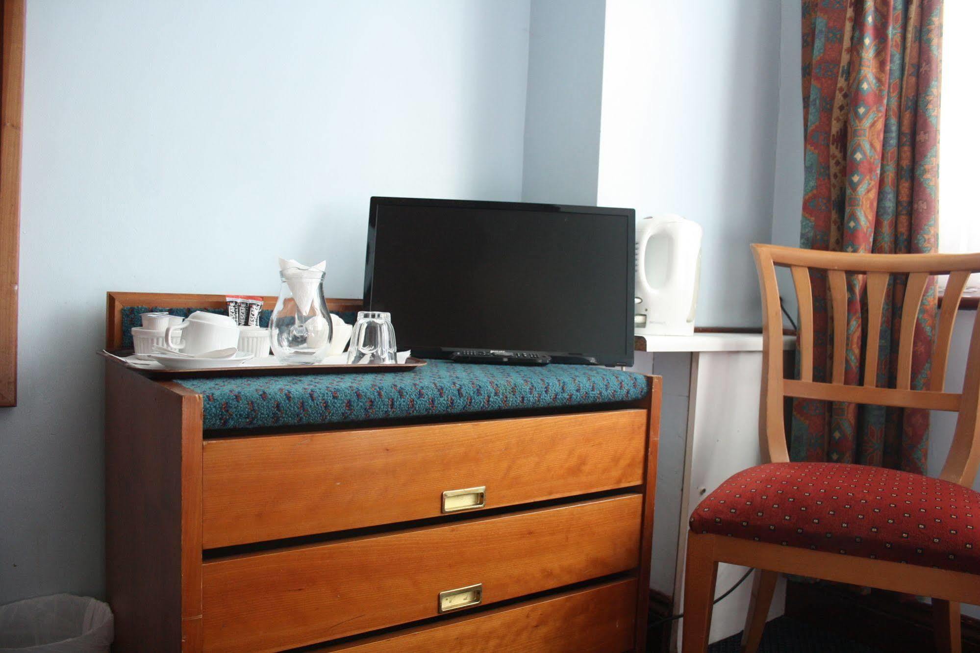 Kings Paget Hotel West Drayton  Экстерьер фото