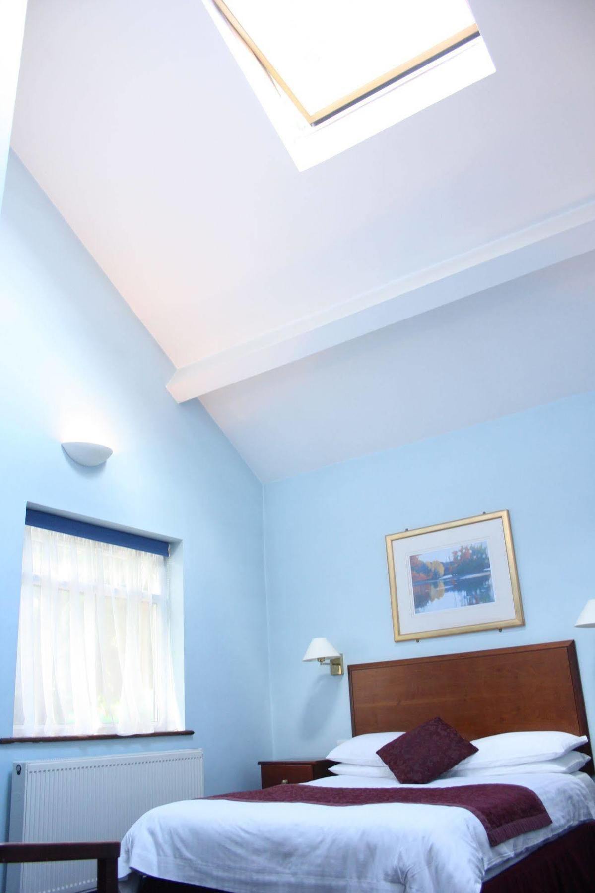 Kings Paget Hotel West Drayton  Экстерьер фото