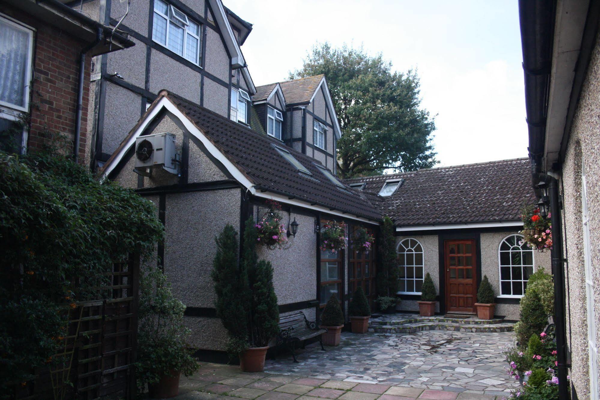 Kings Paget Hotel West Drayton  Экстерьер фото