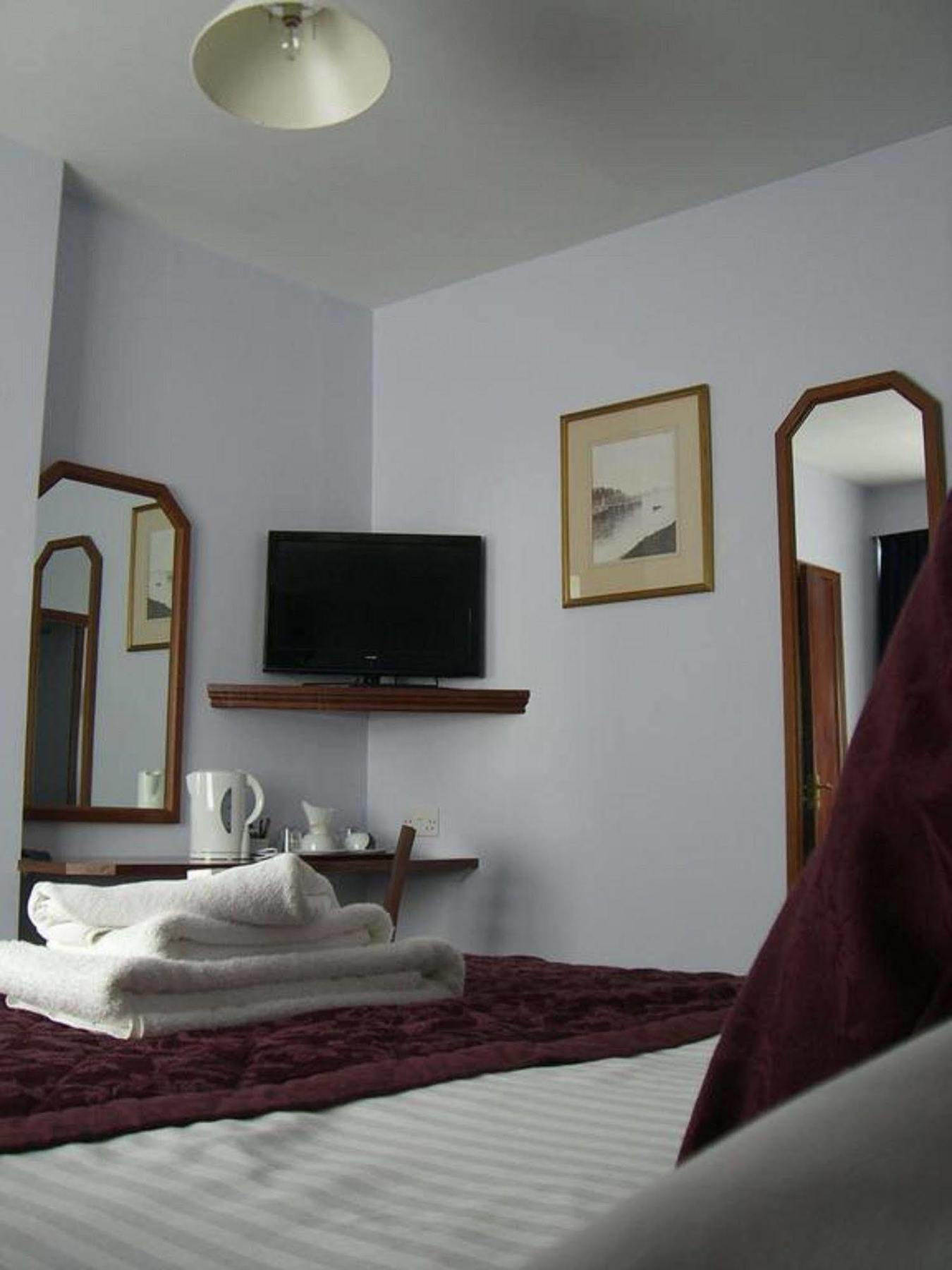 Kings Paget Hotel West Drayton  Экстерьер фото